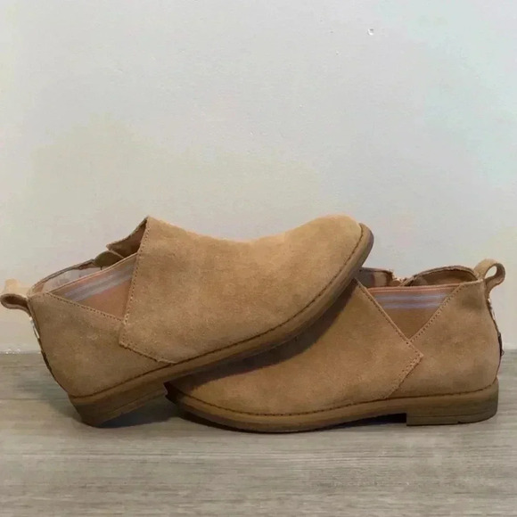 TOMS Girls Leilani Round Toe Boot Botties- Youth 2.5 - Picture 1 of 8